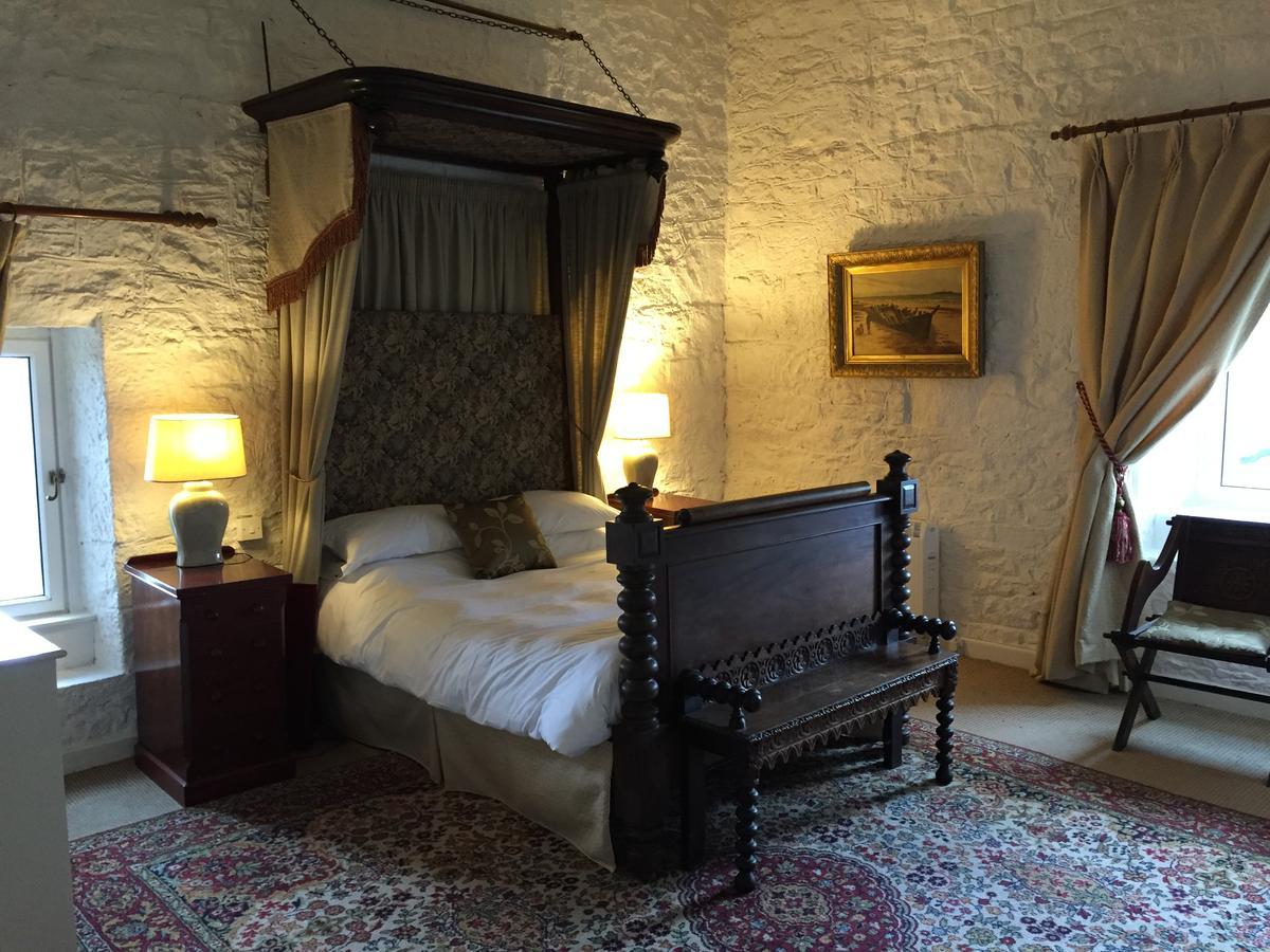 Ross Castle B&B Oldcastle ภายนอก รูปภาพ